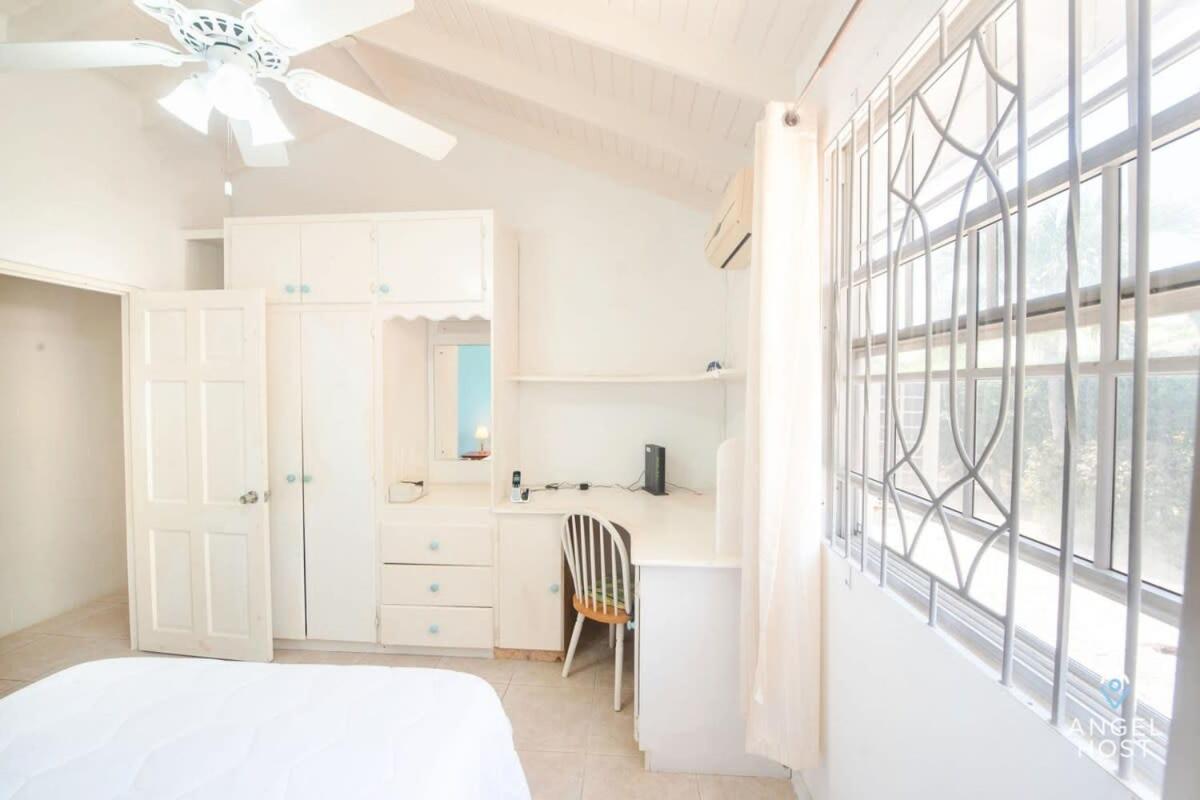 Beachy Cottage I Kitchen I Wi-Fi I Shaded Cabana I Parking Saint Philip Exteriér fotografie